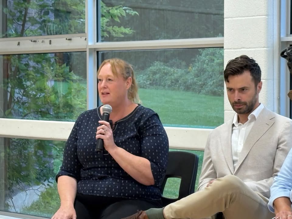 A great night with MPs Dr. Matt Strauss and Connie Cody MP at our Social Media Townhall.