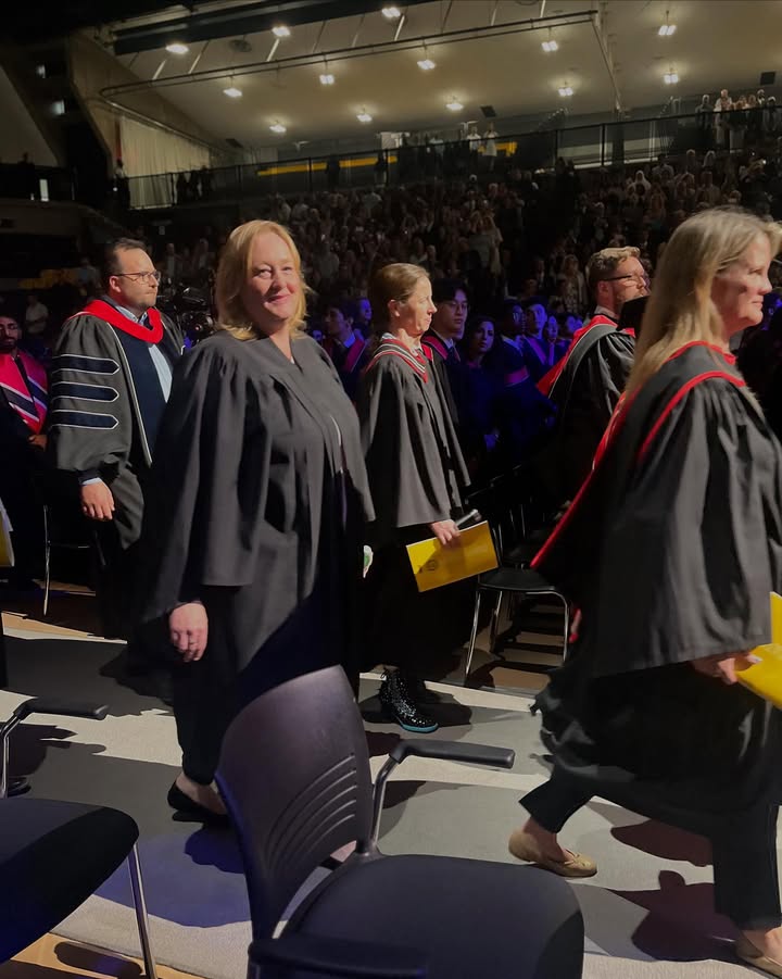 It was a tremendous honour to attend @uofwaterloo Faculty of Engineering convocation and to celebrate these incredible graduates as they embark on their…