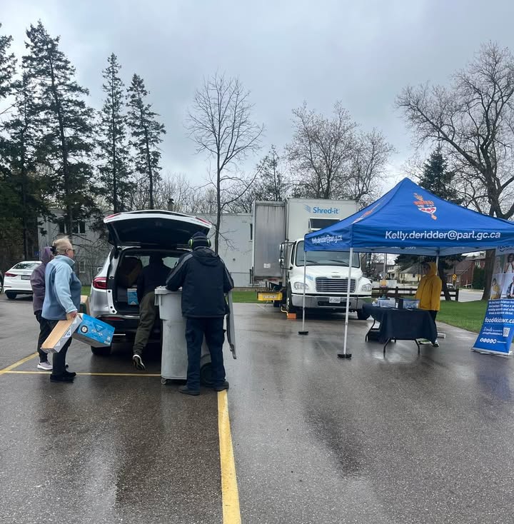 Community Shredding Day was a huge success 🎉 Over 5,000 lbs of documents were diverted from landfill while supporting Food4Kids.