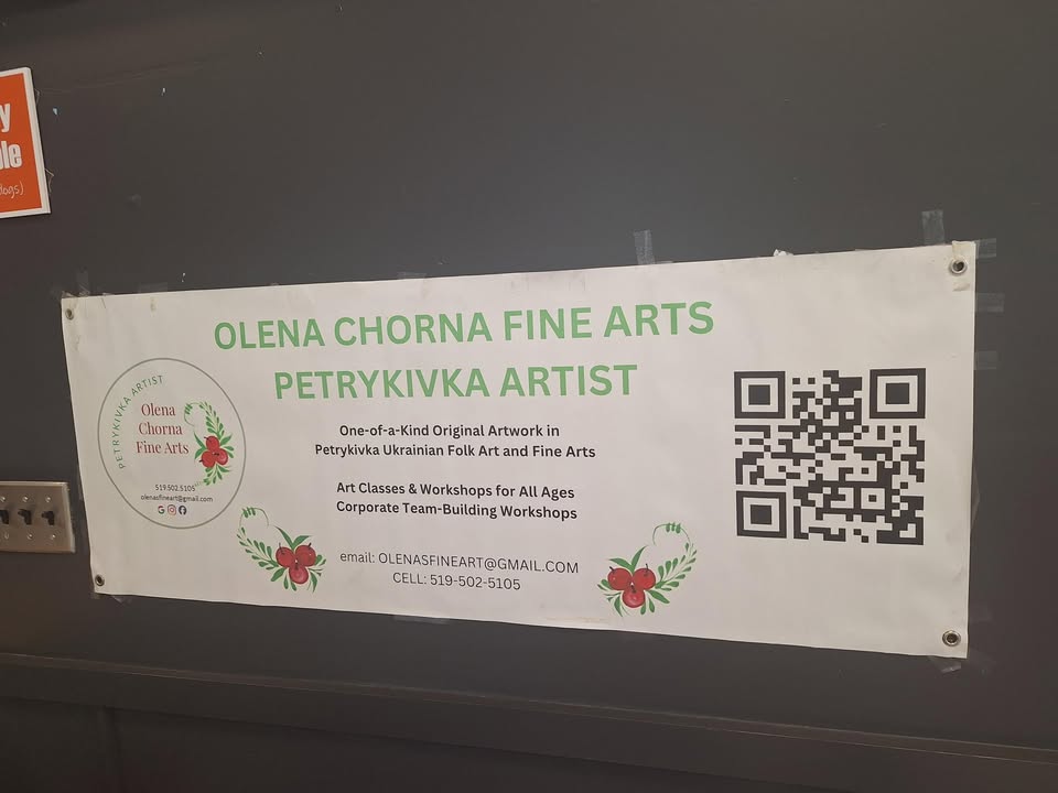 Recently, I had the pleasure of meeting Olena Chorna at her studio "Olena Chorna Fine Arts".